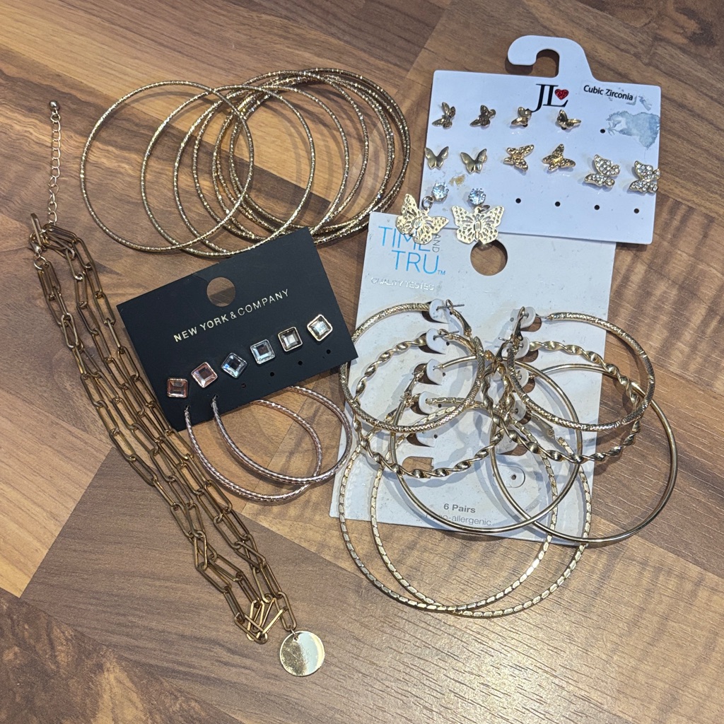 Costume Gold Tone Hoops Studs Bangles And Necklace Lot Preloved 10$
